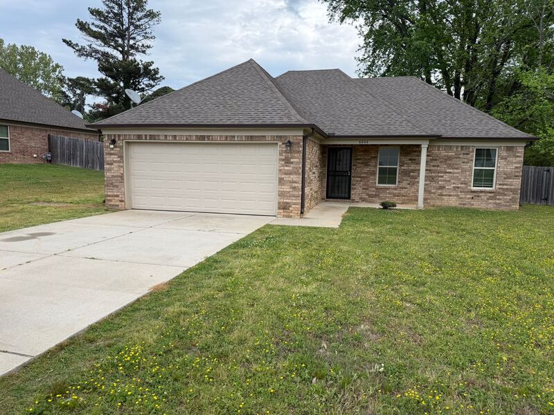 Olive Branch House: 6044 Humphreys Dr