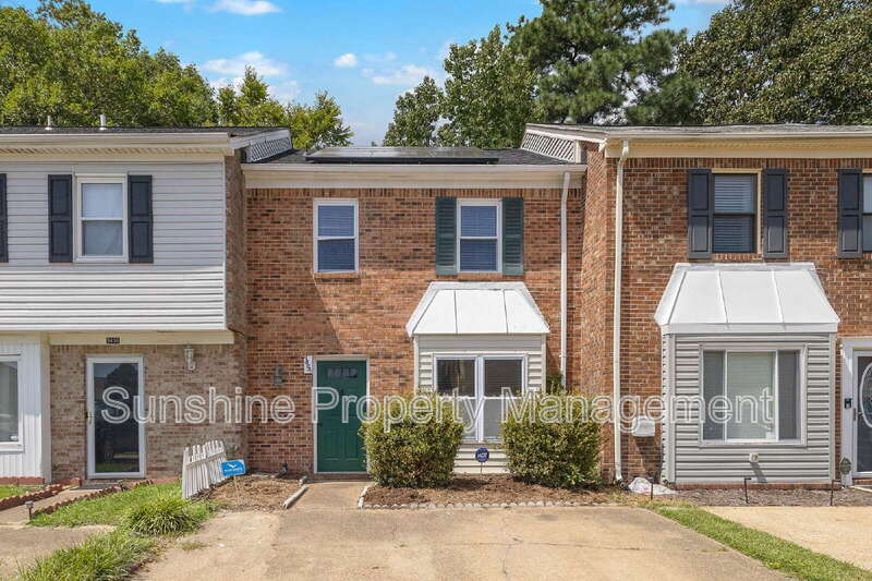 Virginia Beach House: 3454 Waltham Circle