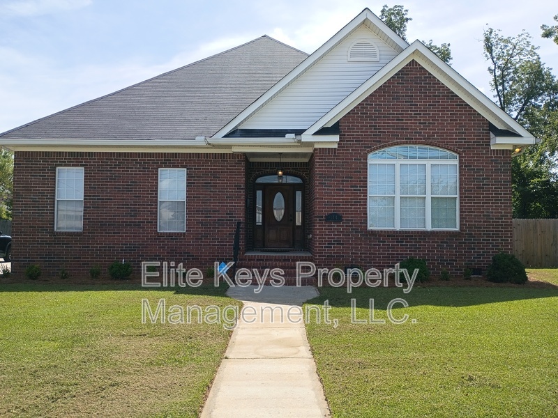 Augusta House: 814 11TH Street