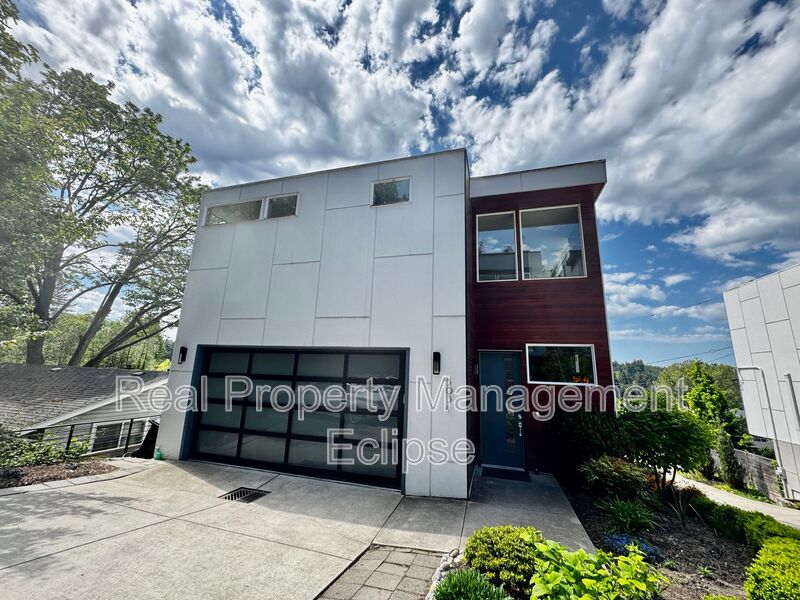 Seattle House: 5034 Puget Blvd SW
