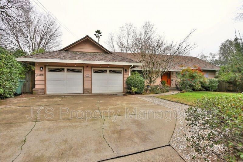 Fair Oaks House: 8520 Emperor Drive
