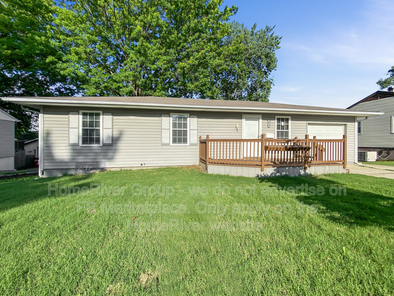 Independence House: 3913 S Lynn St