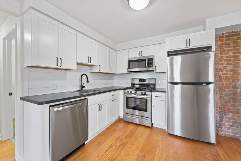Mechanicville Condo: 44 Saratoga Ave
