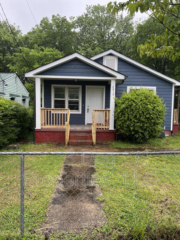 Chattanooga House: 2013 Rawlings Street