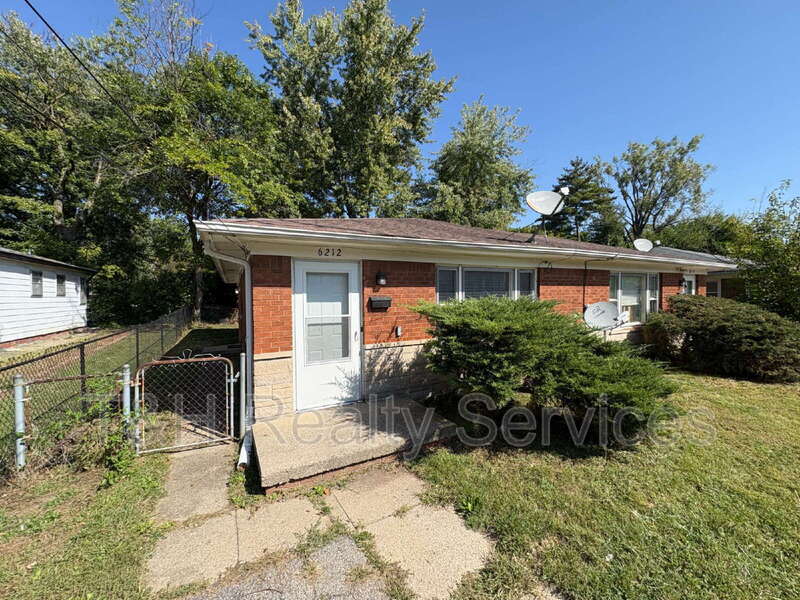 Indianapolis Condo: 6212 Eastridge Drive