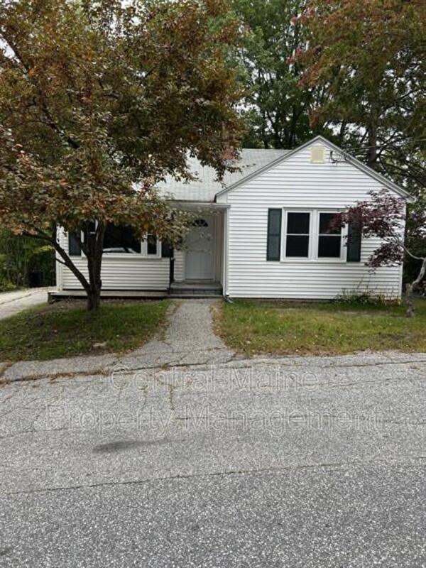 Auburn House: 76 7th Street