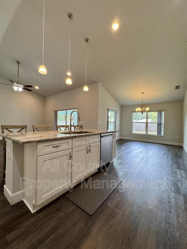 Main Rental Photo 10