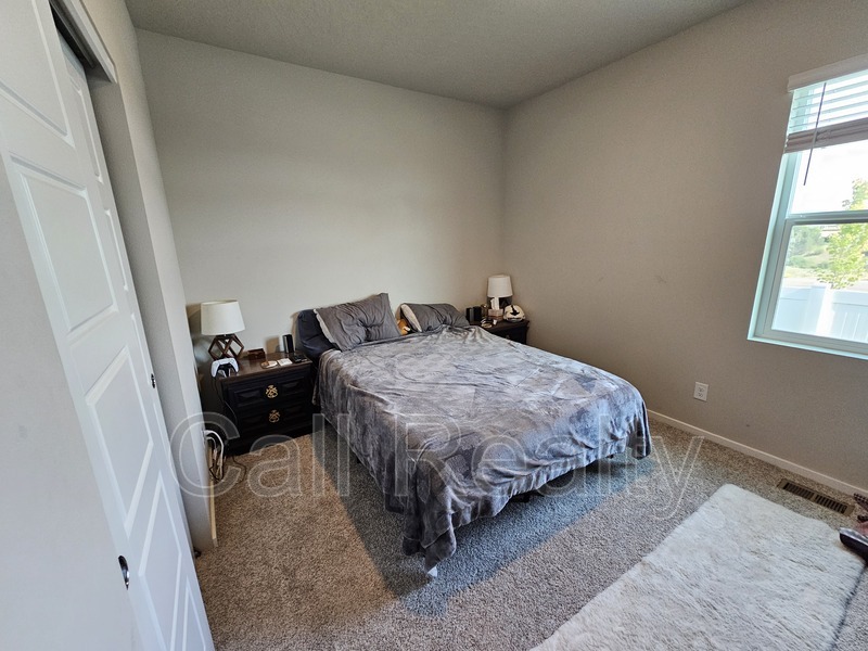 Request a Viewing for 3216 N Stanley Rd Tenant Turner