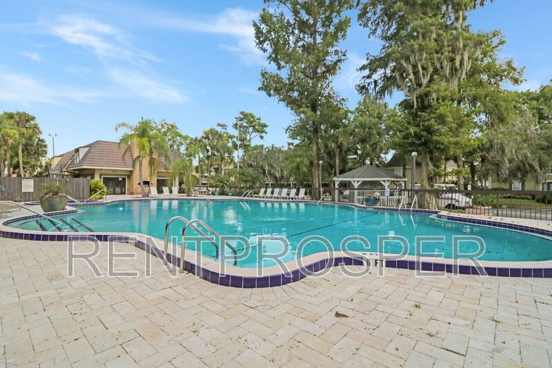 Orlando Condo: 4022 Versailles Dr