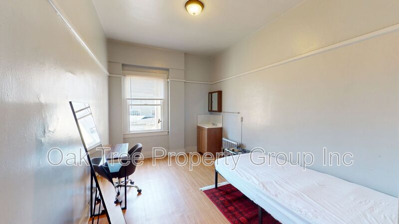 Berkeley House: 2008 Shattuck Avenue