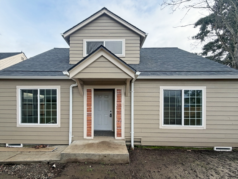 Eugene House: 960 Clark Street