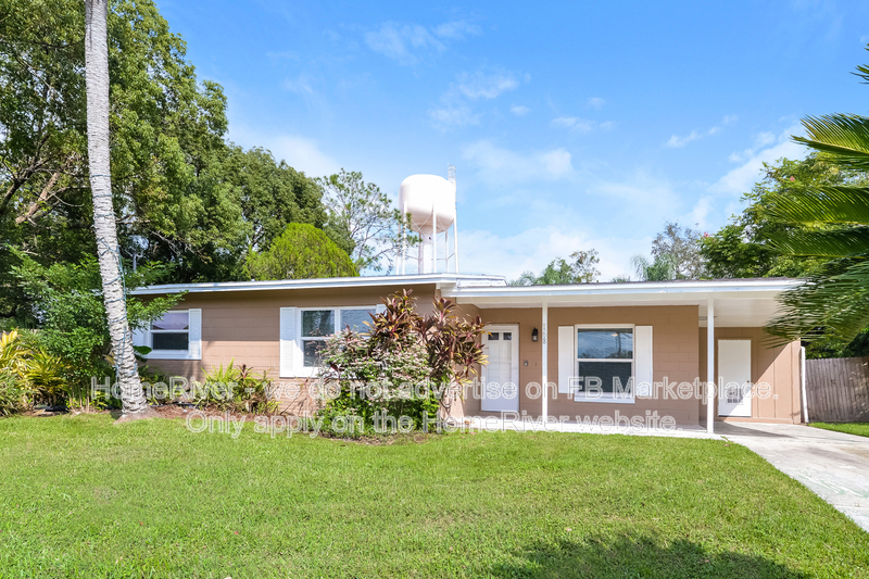 Altamonte Springs House: 168 Dahlia Dr