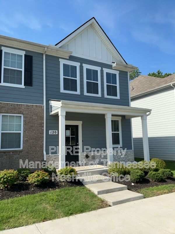Lebanon Townhome: 120 Cecil Rd