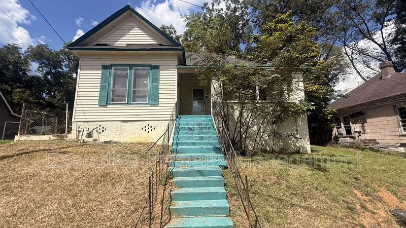 Birmingham House: 4316 6th Avenue