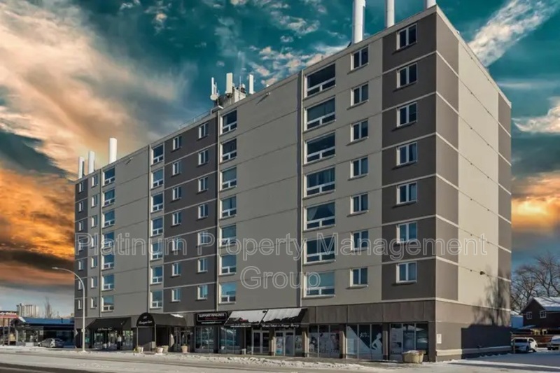 Calgary House: 405