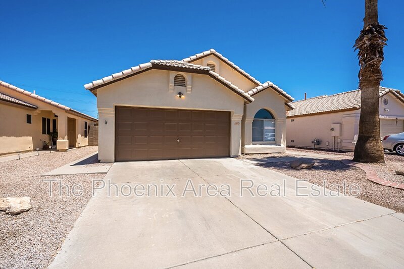 Tempe House: 1070 W Chilton Dr