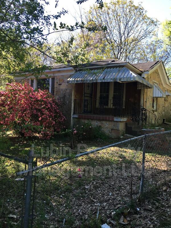 Memphis House: 3411 Cypress Rd