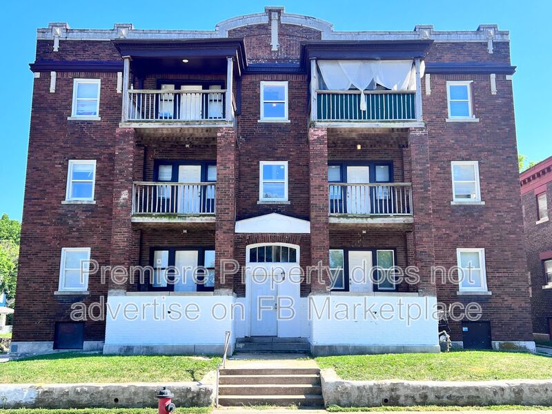 Kansas City Condo: 3319 E 30th St