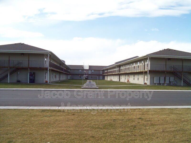 Ammon House: 1378 Curlew Avenue