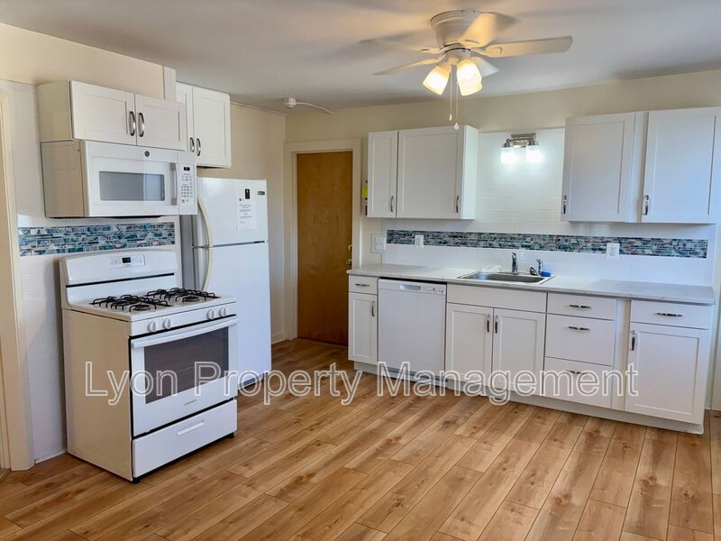Pawtucket Condo: 94 Anthony Ave