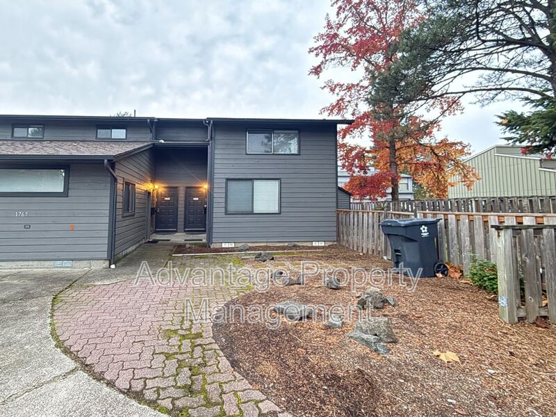 Corvallis House: 1765 NW Grant Ave