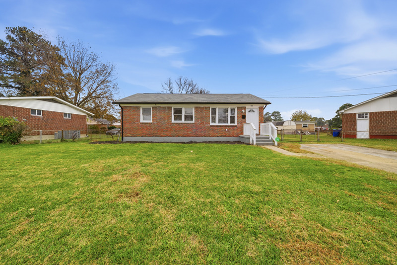 Portsmouth House: 913 Dandridge Drive