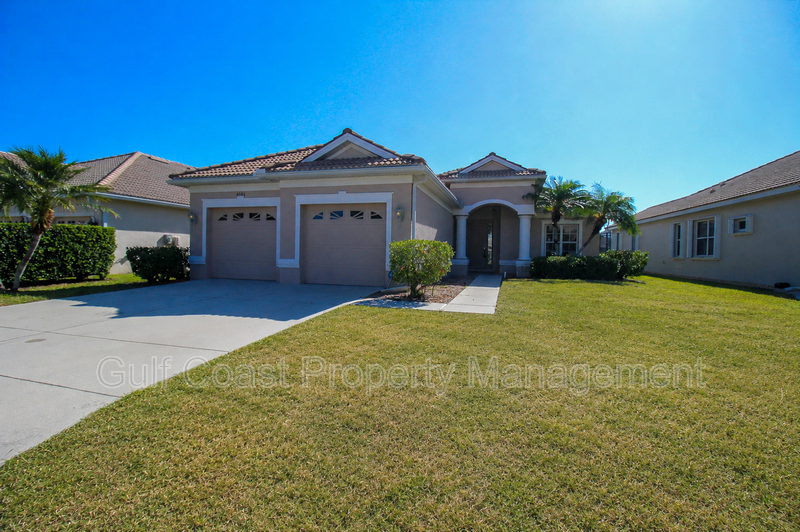 Bradenton House: 6343 Rookery Cir