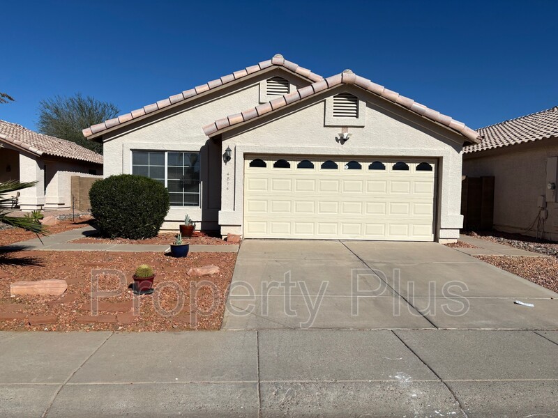 Glendale House: 4814 W Ponderosa Ln