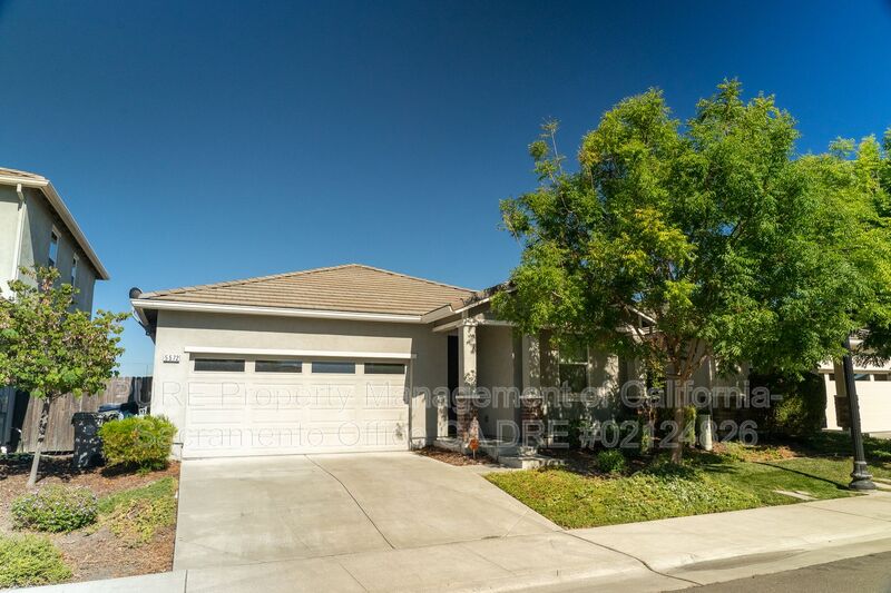 Sacramento House: 5572 Amnest Way