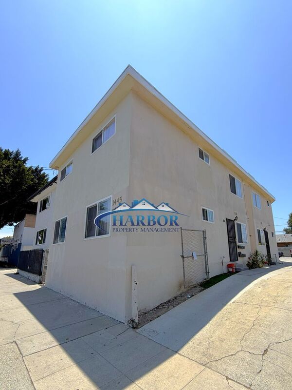 Wilmington Condo: 1447 N. Wilmington Blvd.