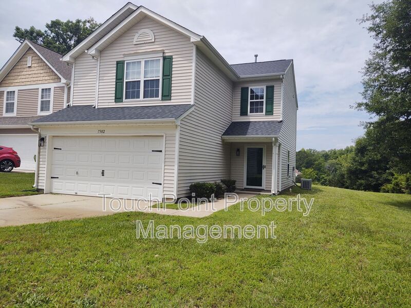 Charlotte House: 7302 Woodbourne Lane