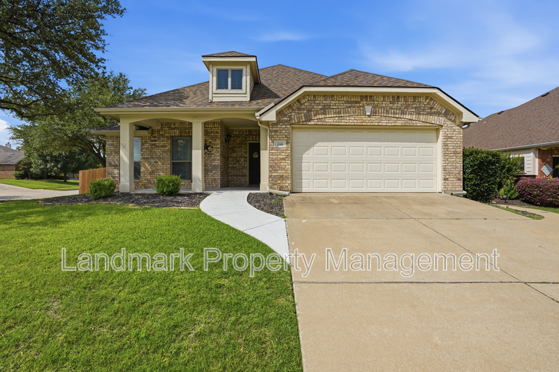 Mansfield House: 1218 Inglewood Drive