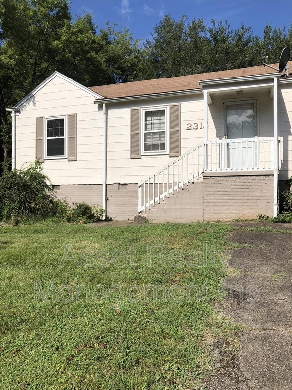 Knoxville House: 2315 Greenfield Ln