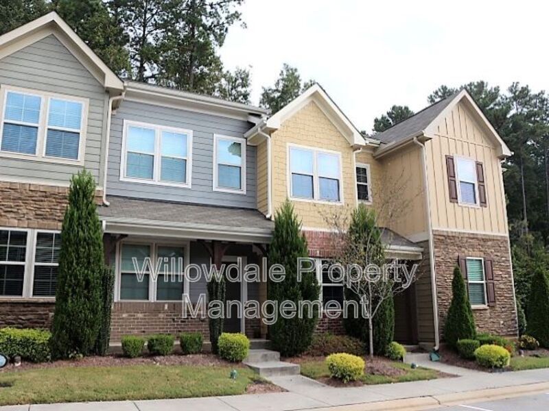 Apex Townhome: 702 Wickham Ridge Rd
