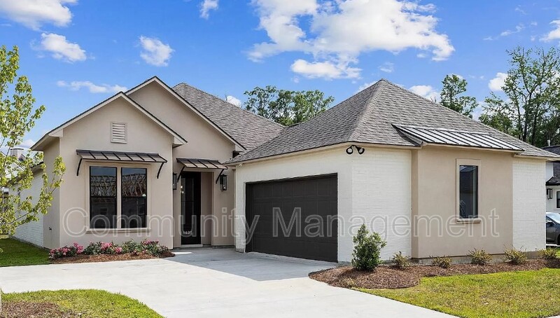 Baton Rouge House: 14032 Eastover Ave