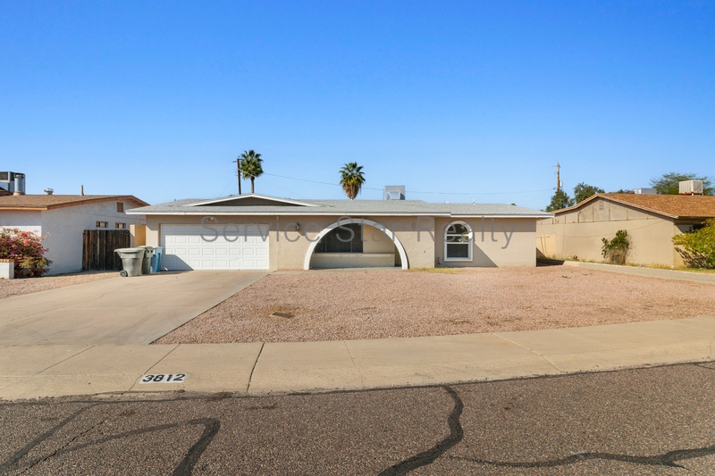 Phoenix House: 3812 W Loma Ln