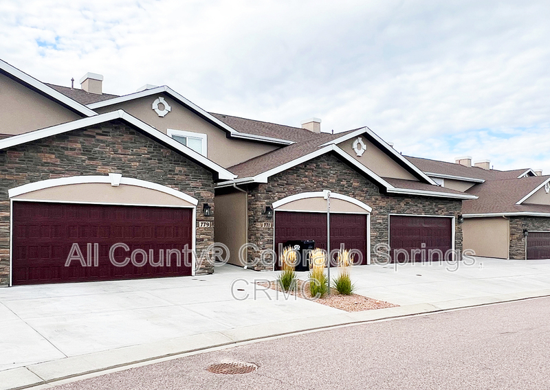 Colorado Springs Townhome: 771 Brambleberry Heights