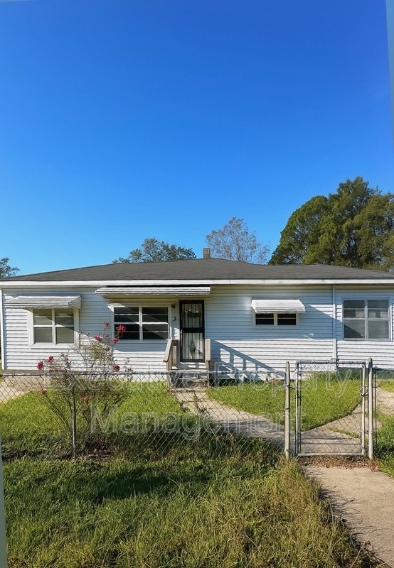 Birmingham House: 7417 Belgium Avenue Birmingham, AL 35224