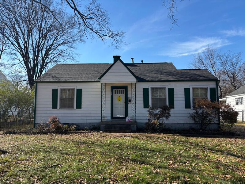 Memphis House: 807 Maria Street