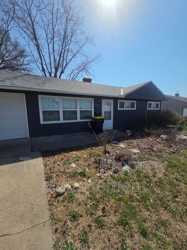 Kansas City House: 11127 Blue Ridge Blvd