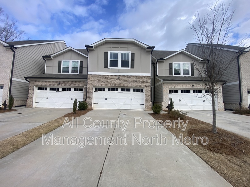 Dawsonville Townhome: 168 Timberland Avenue
