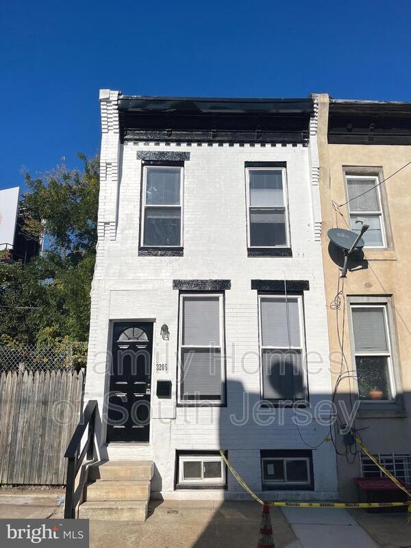 Philadelphia House: 3205 Latona St