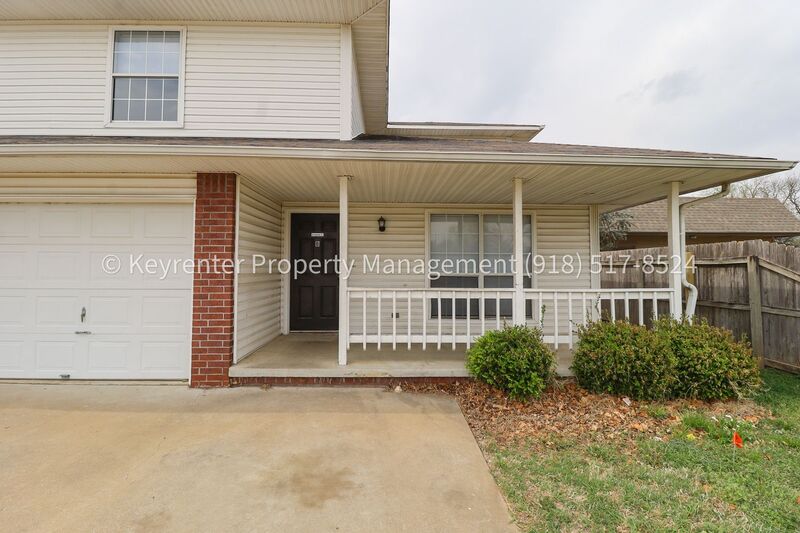 Claremore Condo: 1307 N Willow Dr