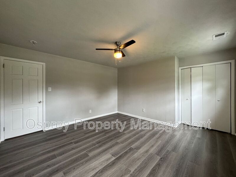 Welcome to this beautiful Single Family Home!  - Photo 8