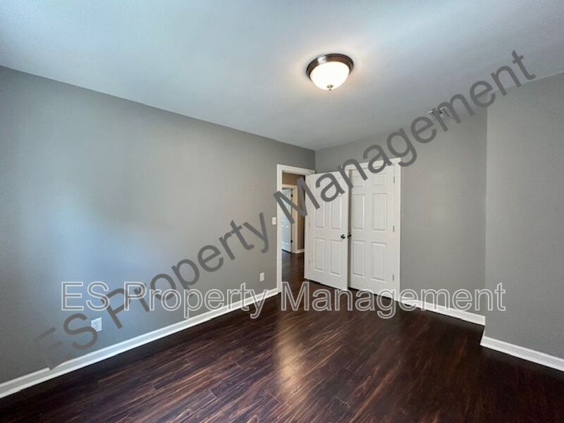 Newly renovated 3 bedroom 2 full bath home just north of Downtown Indy! - Photo 17