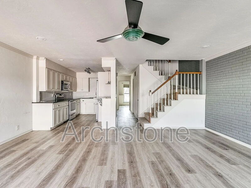 Oklahoma City Condo: 3063 West Wilshire Boulevard