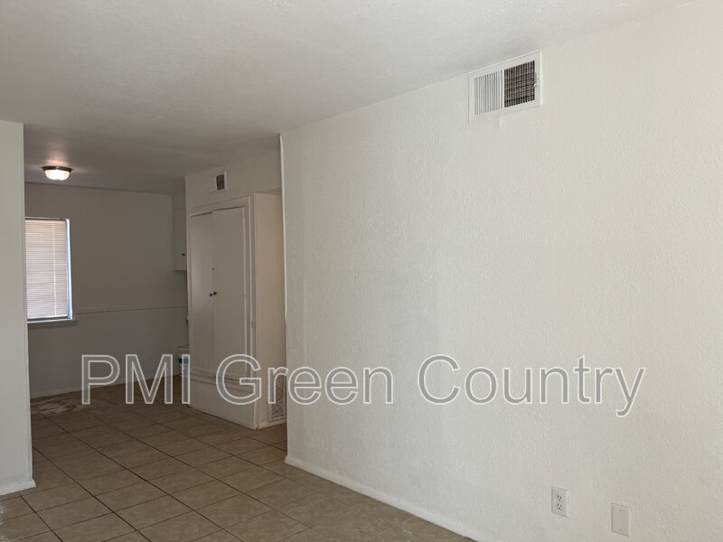 Tulsa House: 1412 S 73rd Ave