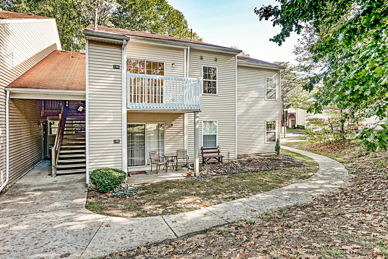 Mantua House: 1396 Tristram Circle