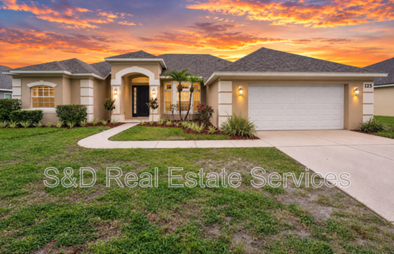 Auburndale House: 125 Costa Loop