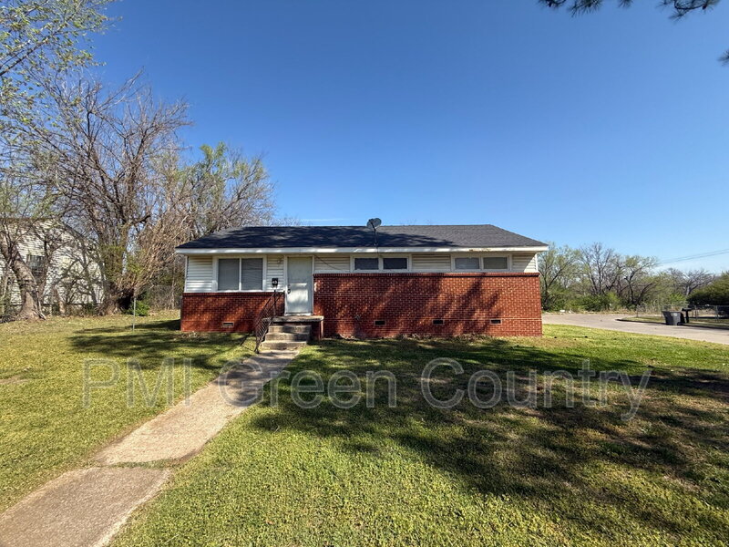 Tulsa House: 43 E 50th Ct N